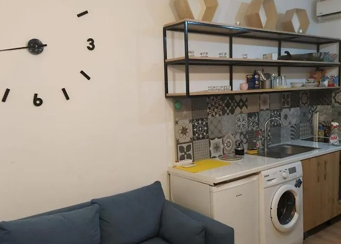 Lovely 1 Bedroom Apartment Near Eye Of Tirana